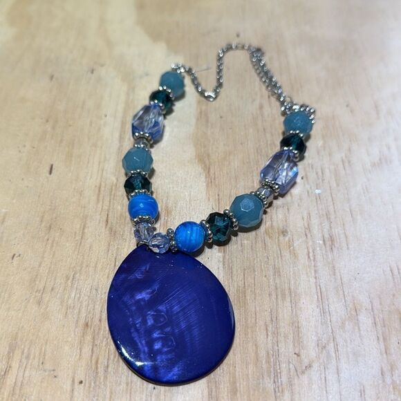 Blue & Silver Beads on a Silver Chain with Navy/Purple Colored Shell Medallion. - Picture 5 of 5